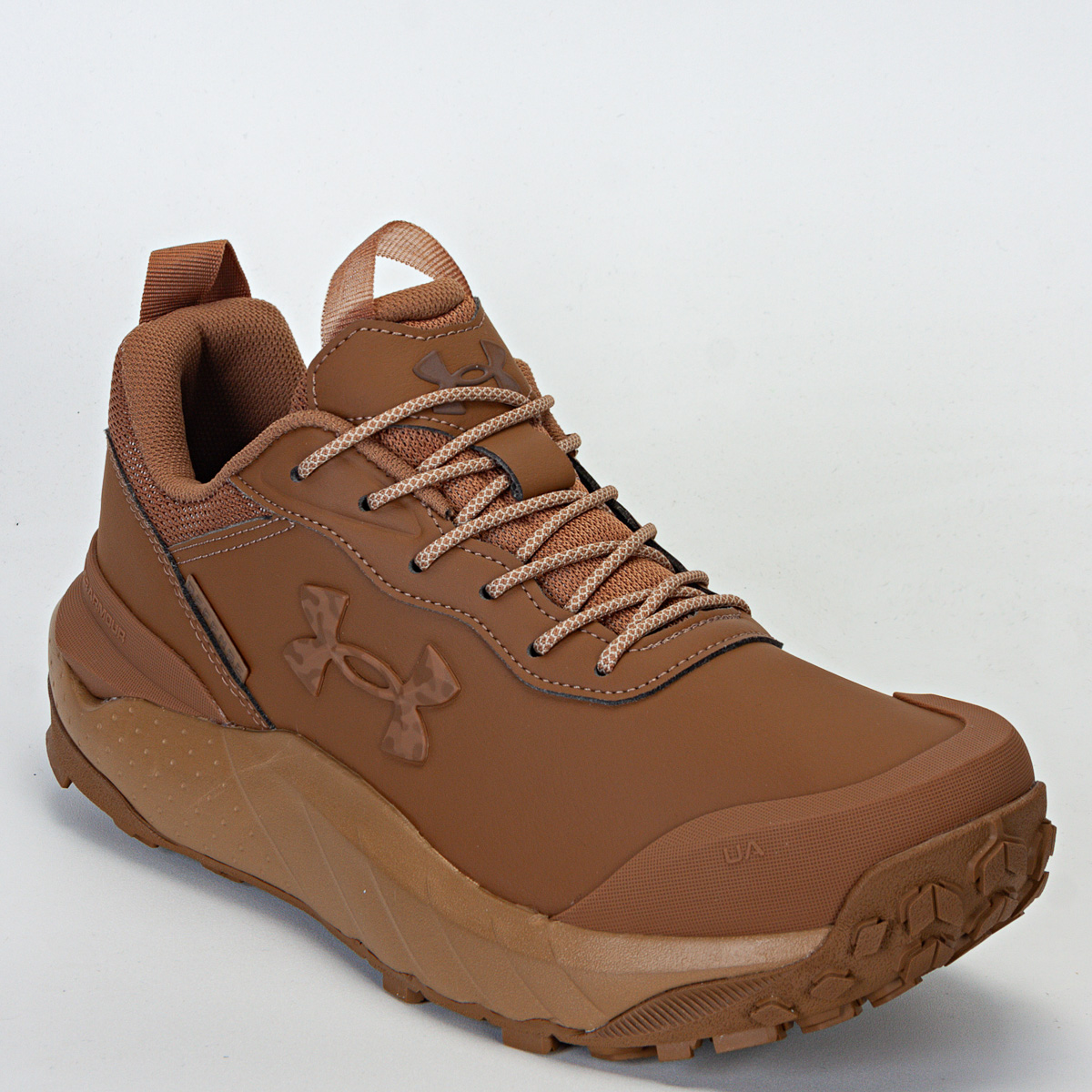 Tênis Under Armour Defense Low Masculino Aventura - Trail - Marrom/Marfim